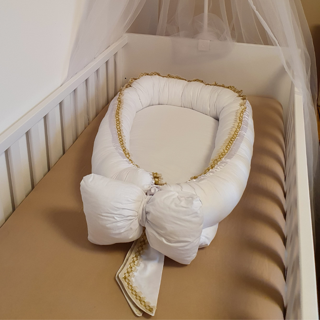 Babynest weiß gold